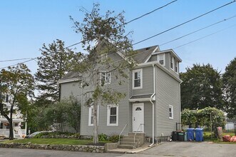 Building Photo - 7 Perham St