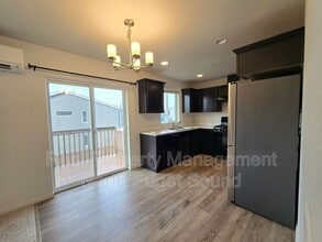 Building Photo - 4306 68th Dr NE