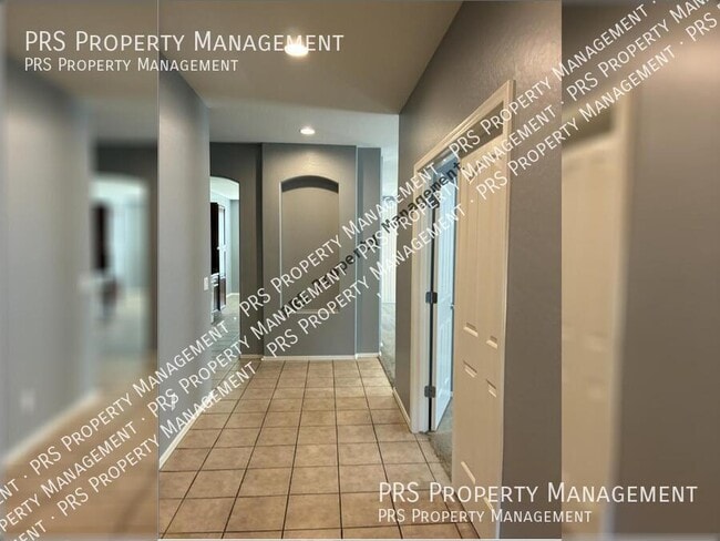 Foto del edificio - 4221 E Crest Ct