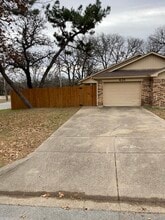 Building Photo - 426 Lochridge Dr