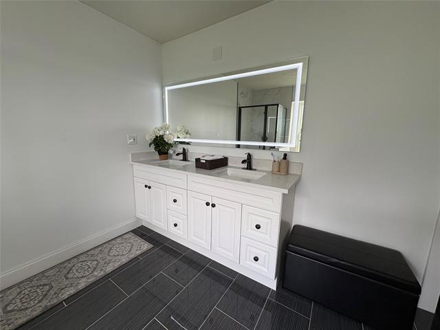 Foto del edificio - 18270 NW C R 4160