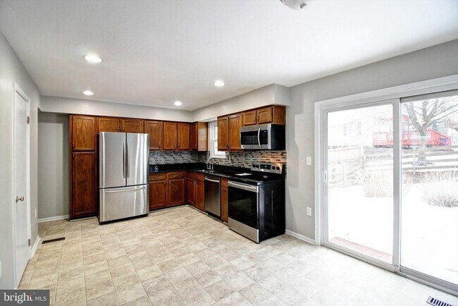 Foto del edificio - 101 S Oak Cliff Ct