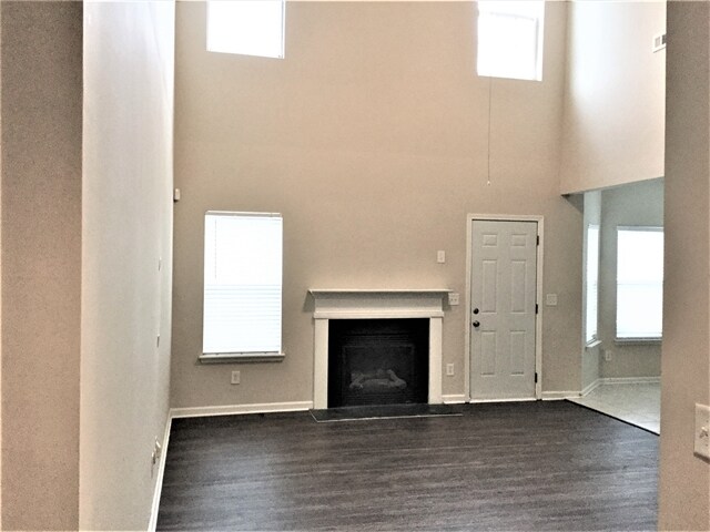 Building Photo - 925 Southridge Dr