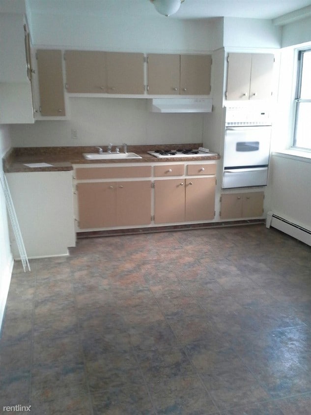 Building Photo - 340 Undercliff Ave