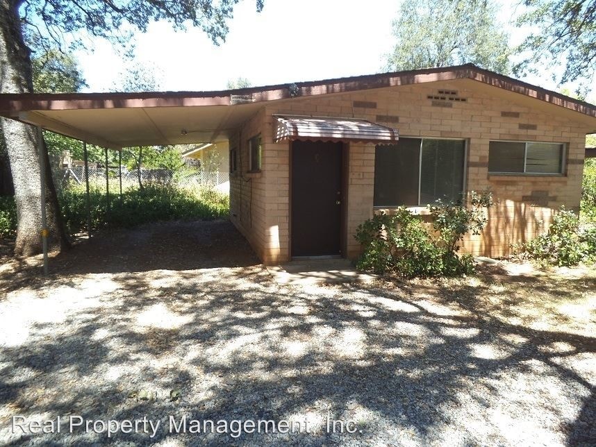 Primary Photo - 2750 Reservoir Ln