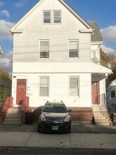 Building Photo - 209-211-211 Caroline St