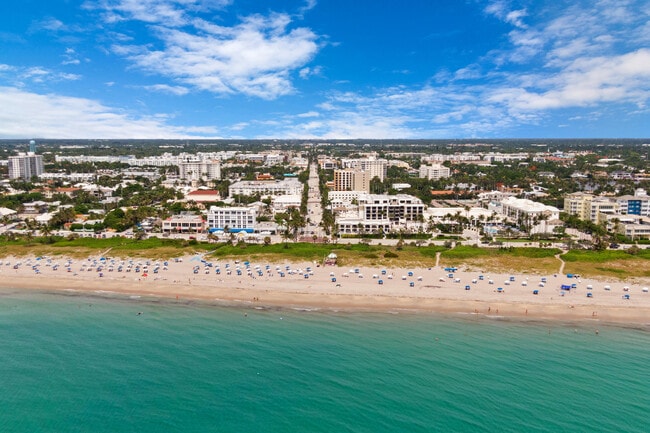 Foto del edificio - 250 S Ocean Blvd