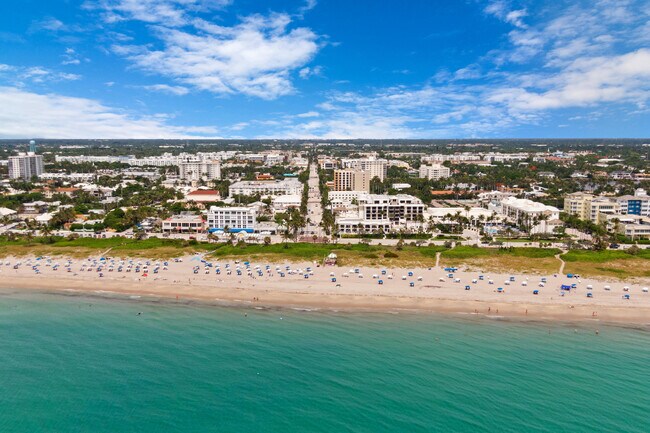 Building Photo - 250 S Ocean Blvd