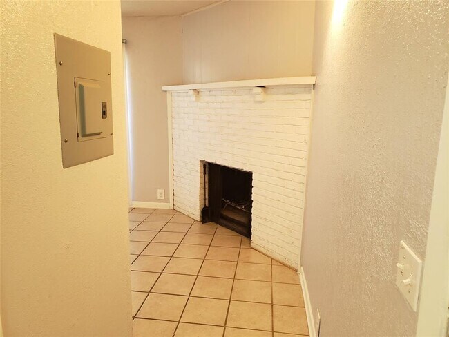 Building Photo - 109 Highland Park Ct