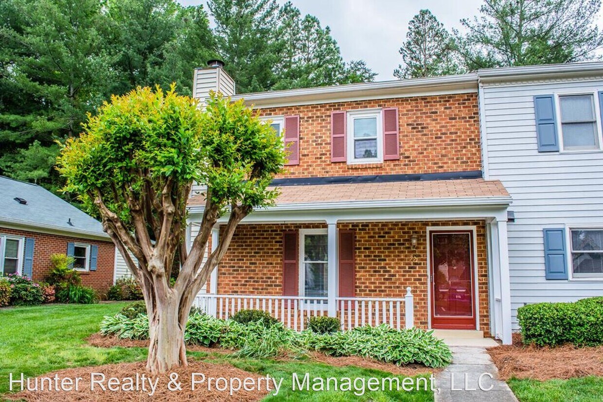 2 br, 1.5 bath House 321 Oak Arbor Lane House Rental in Winston