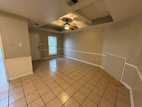 Building Photo - 1950-52 Helm Dr