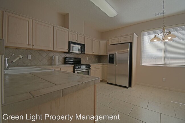 Foto del edificio - 3 br, 2 bath House - 9028 Village Ave