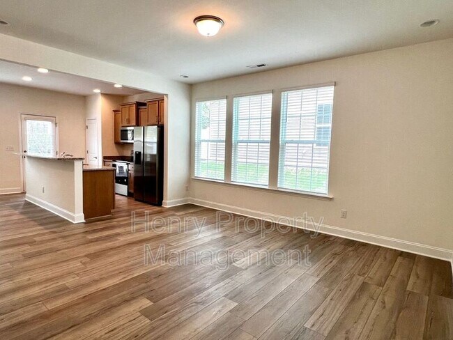 Building Photo - 4759 Lord Fogelman Way