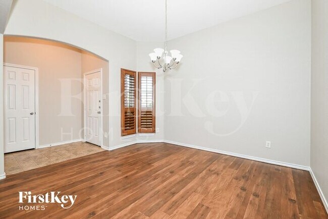 Foto del edificio - 204 Troy Ln
