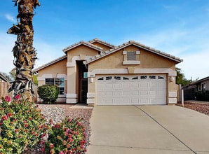 Building Photo - 2508 N Silverado