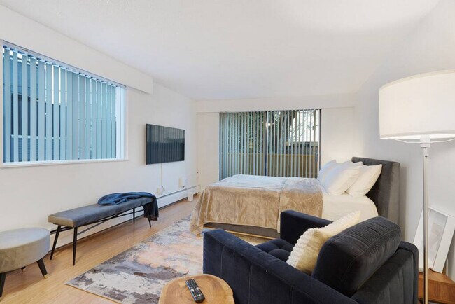 Photo du bâtiment - 1855 W 2nd Ave