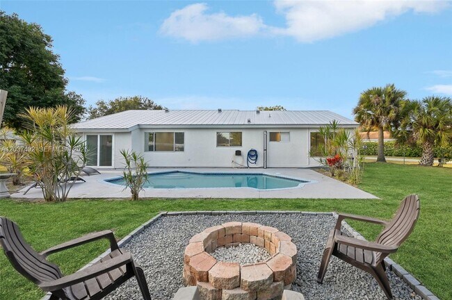 Foto del edificio - 337 SW Cherryhill Rd