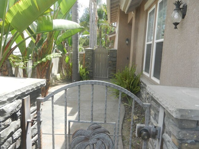 Foto del edificio - 3211 Rancho Quartillo