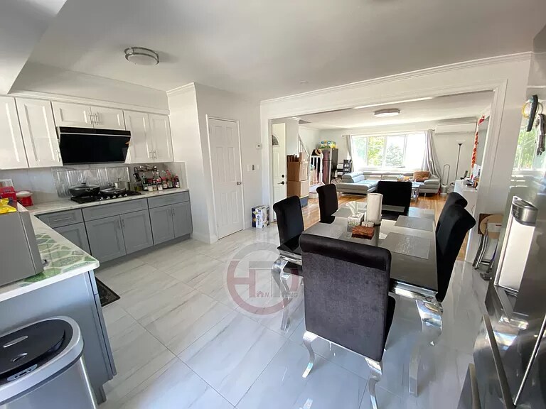 237 Hollywood Ave Unit 2, Bronx, NY 10465 Apartment for Rent in Bronx