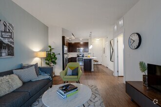 1BR, 1BA - 743SF - Living Room - Burnet Flats