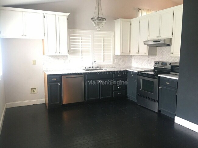 Foto del edificio - 3746 Pheasant Ct