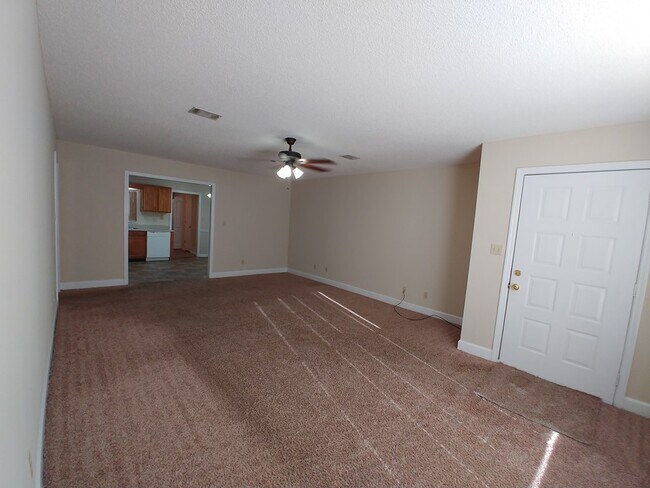 Building Photo - 3811 Mayfair Ln