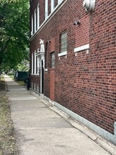 Building Photo - 2006 W Giddings St