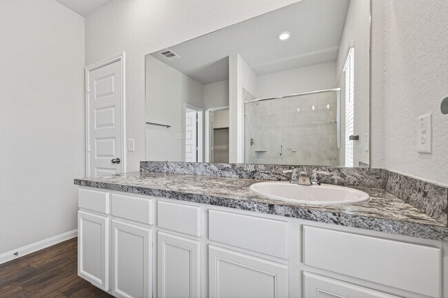 Foto del edificio - 3903 Giorgio Pastel Pl