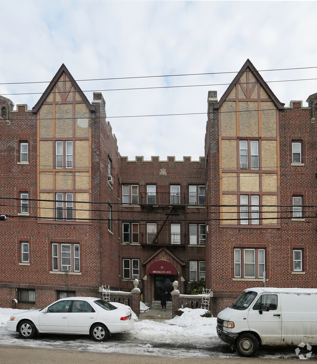 Foto del edificio - 35 Brooklyn Ave