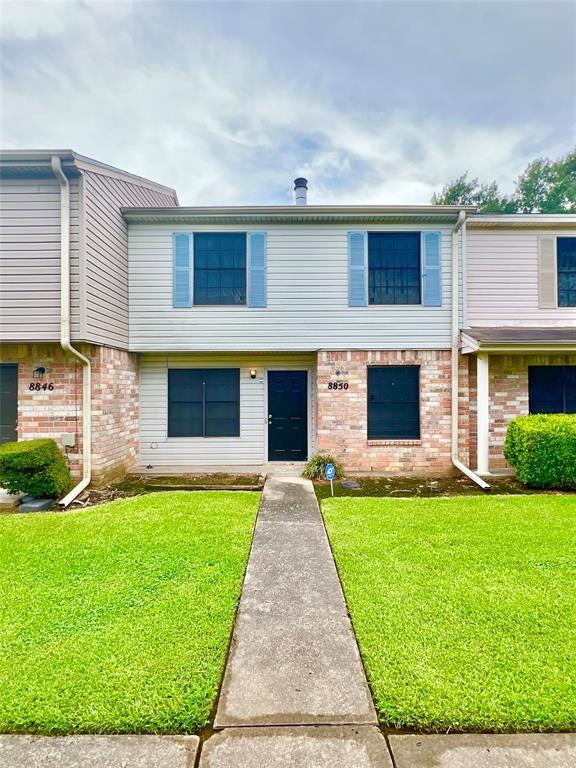 Foto principal - 8850 Glen Meadow Ln
