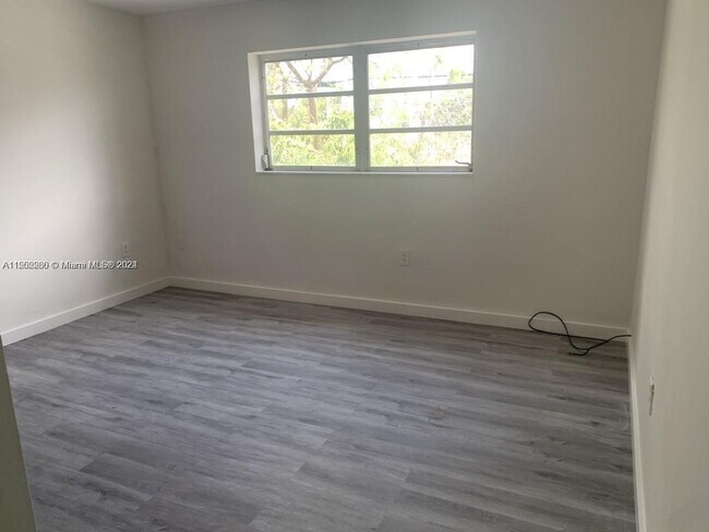 Foto del edificio - 12890 NE 8th Ave