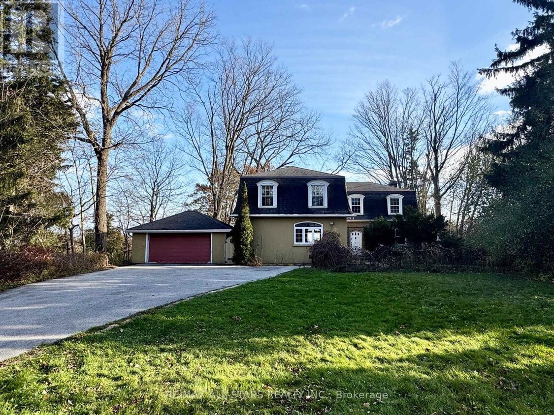 Primary Photo - 25 Hill Crescent