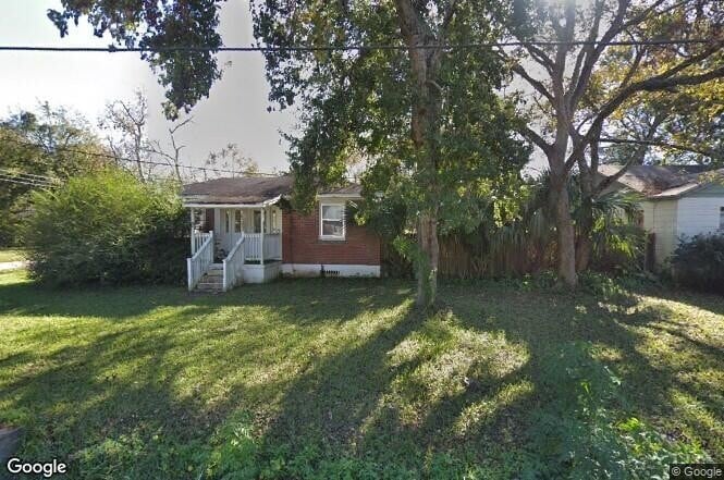 Primary Photo - cozy 2 bedroom 1 bathroom