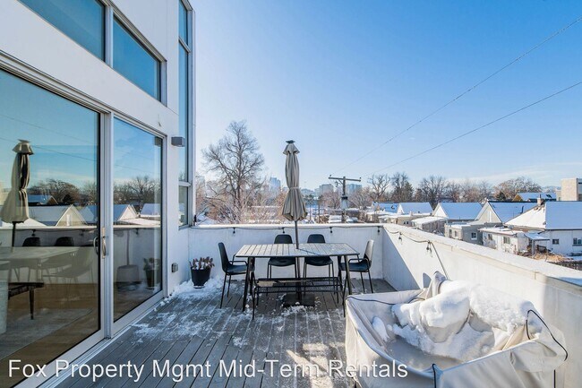Building Photo - 3 br, 3.5 bath House - 1125 W 37th Ave