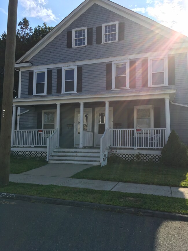 Multi family home - 7 Bigelow Ave
