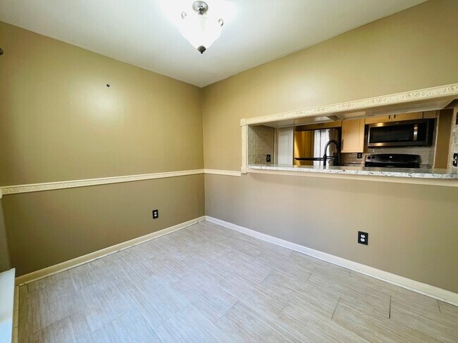 Building Photo - 4417 Sharon Chase Dr