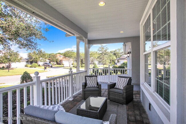 Foto del edificio - 1648 Sugar Loaf Ln