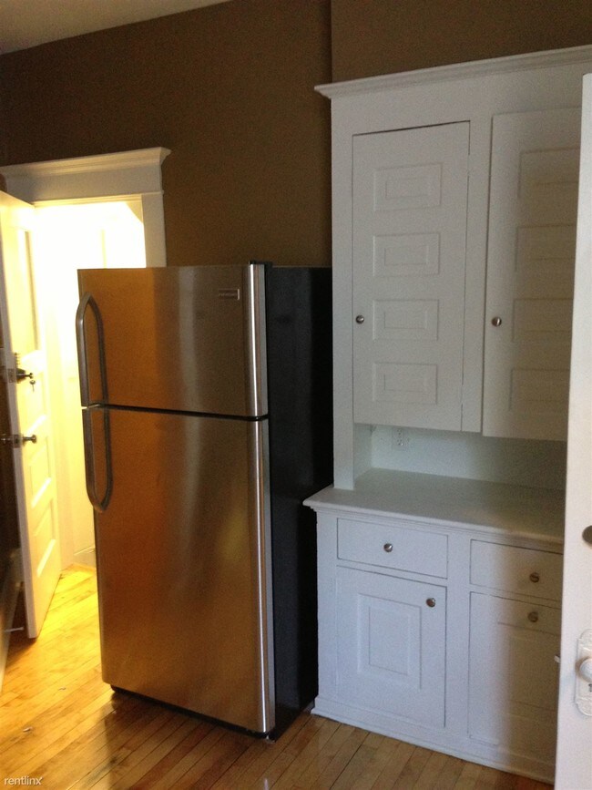 Foto del edificio - 1 br, 1 bath  - 409 Lyon 1/2 NE