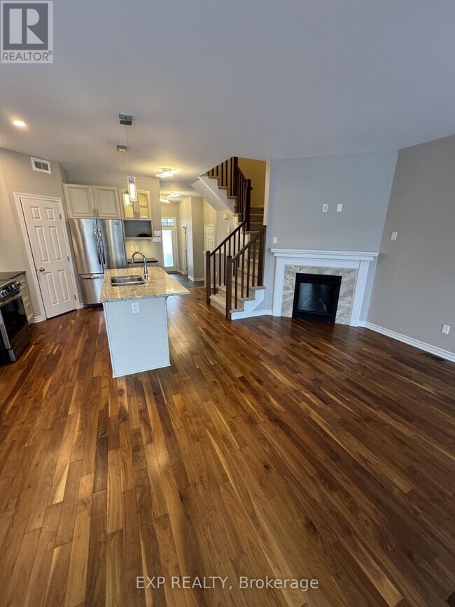 Building Photo - 231 Brambling Way