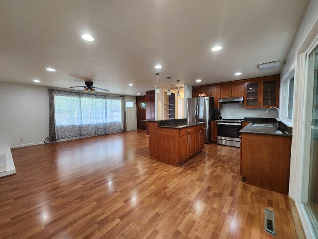 Foto del edificio - 22607 56th Ave W