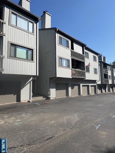 Foto del edificio - 202 Magnolia Rd