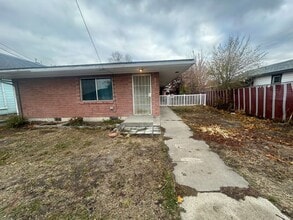 Building Photo - 2051 Eberlein Ave