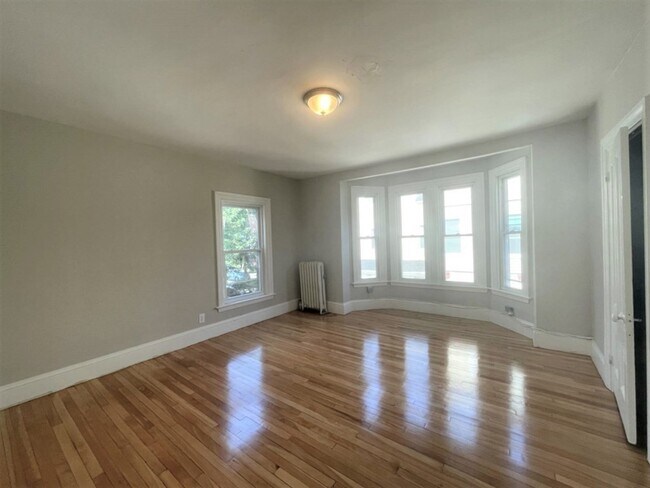 Foto del edificio - 45 Maple St