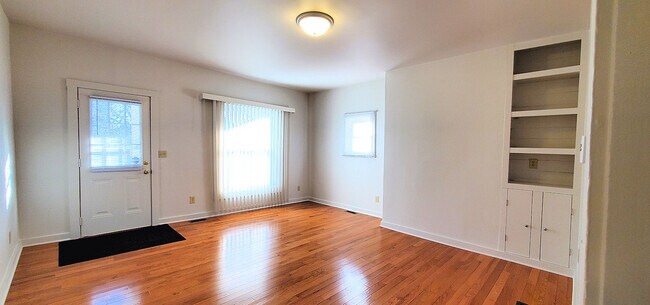 Living Room - 190 E Tompkins St