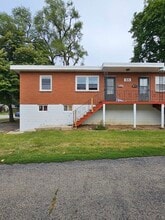 Building Photo - 65 N Aldine St Building Photo - 65 N Aldine St