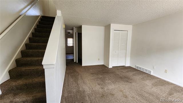 Building Photo - 205 E Longs Peak Ave