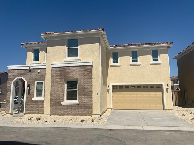Building Photo - 9923 E Tiburon Ave