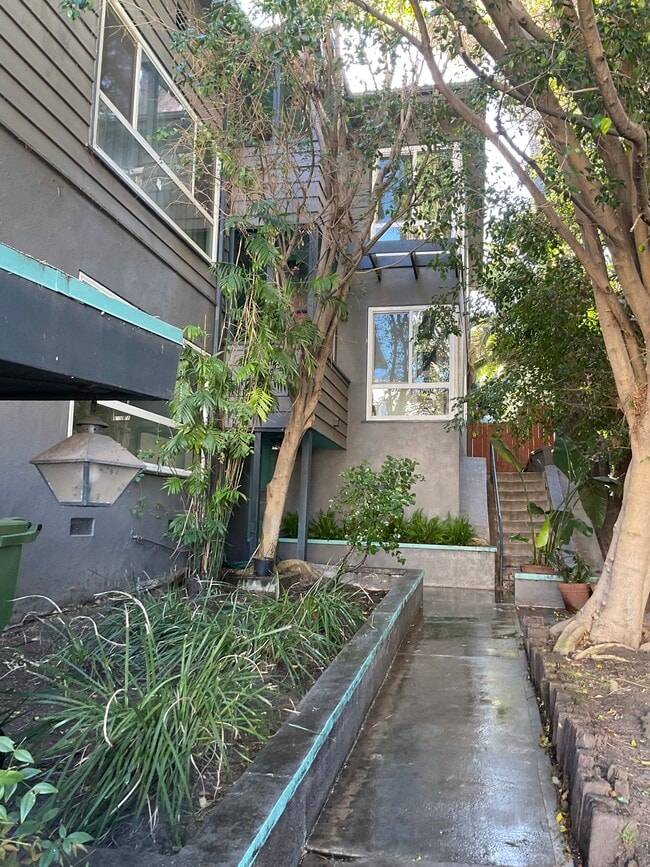 Building Photo - 7033 Ramsgate Pl