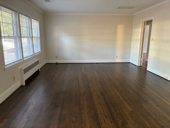 Foto del edificio - Hamilton Lakes Park Area 3 BR in Grimsley ...