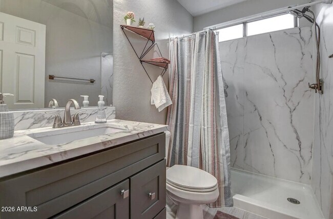 Building Photo - 10964 W Taft St